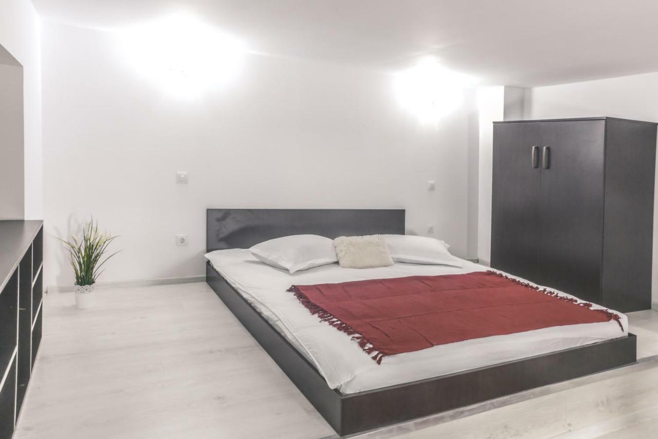 Victoria Duplex Apartament Apartman Bukarest Kültér fotó